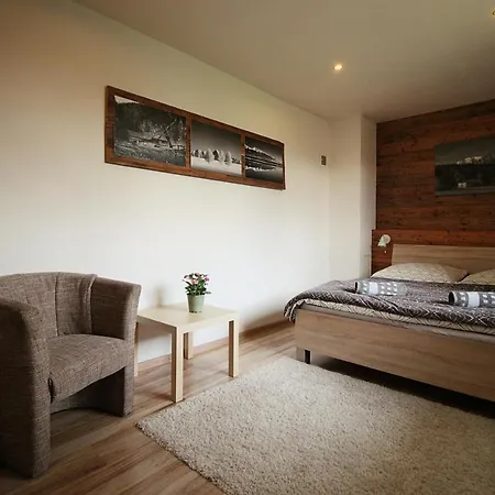 Nina Liptov Dom wakacyjny *