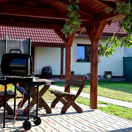 Nina Liptov * Liptovský Ján