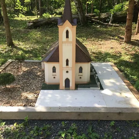 Nina Liptov * Liptovský Ján